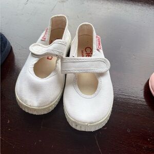 Cienta White Mary Jane Kids Dress Shoes